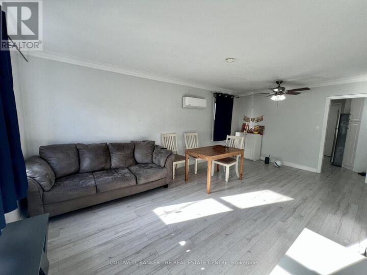 Property Photo:  31 Sharpe Street Upper  ON M1N 3T7 