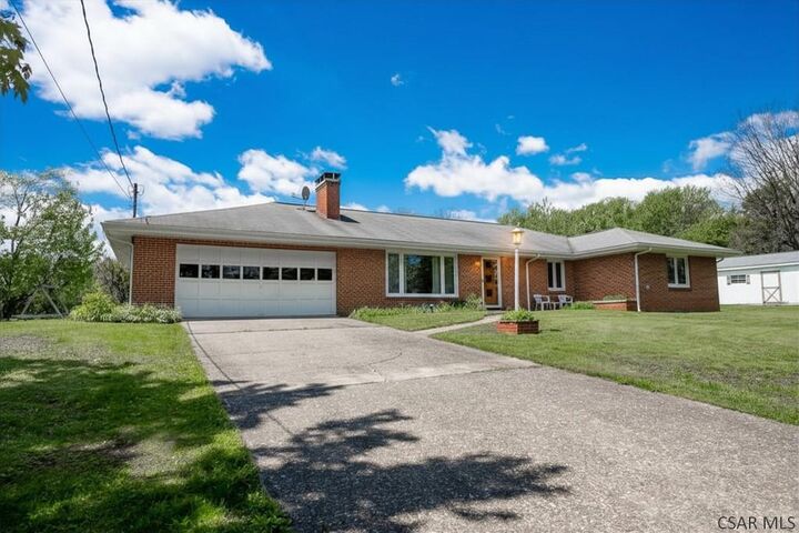 Property Photo: 131 Kenesaw Lane PA 15905