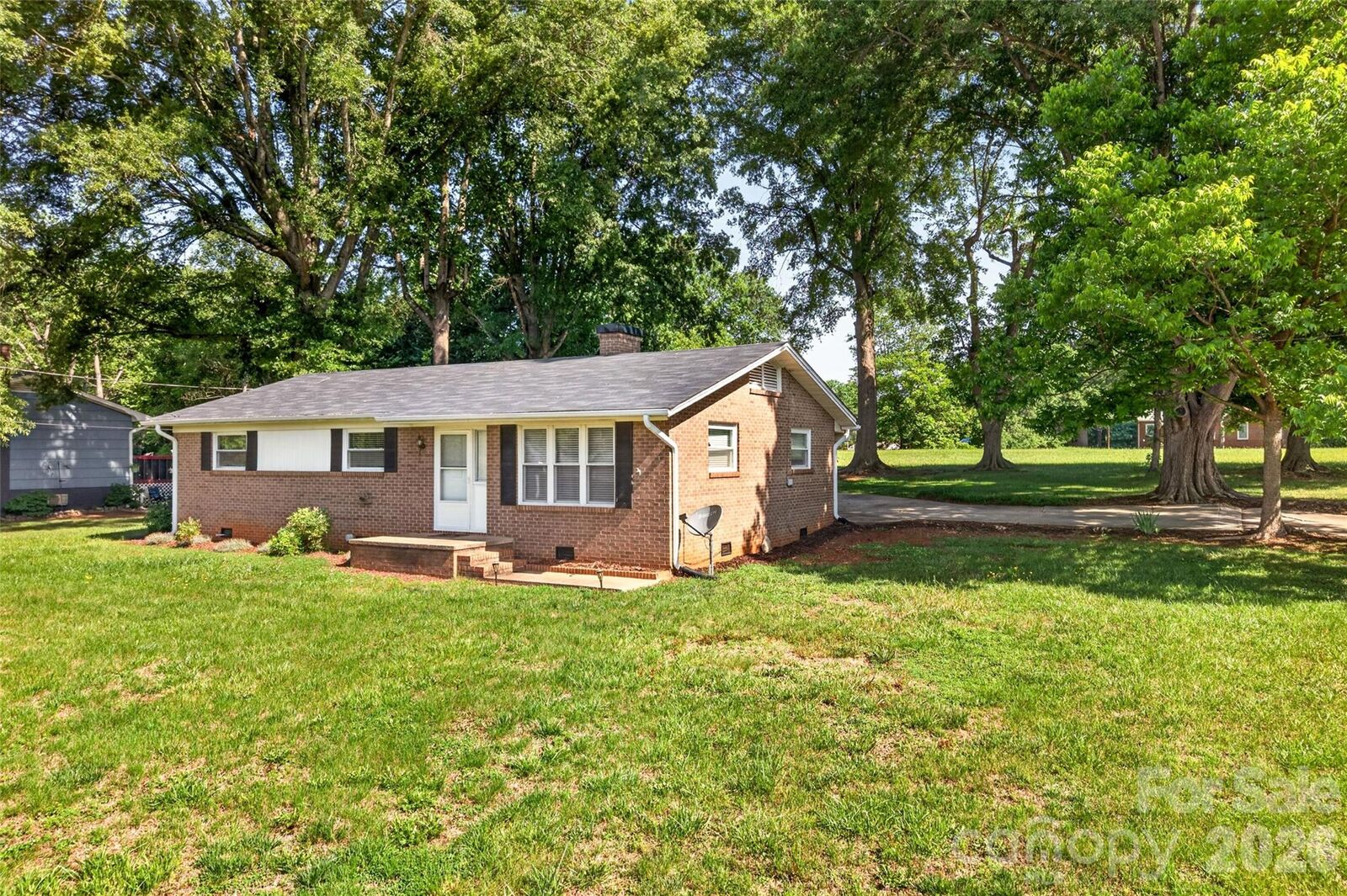 Property Photo: 1771 24th Avenue Court NE NC 28601