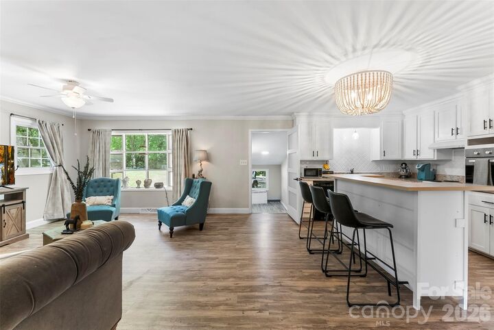 Property Photo:  8519 E Franklin Street  NC 28124 