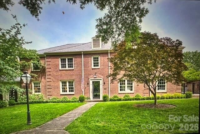Property Photo:  930 Ardsley Road 2  NC 28207 