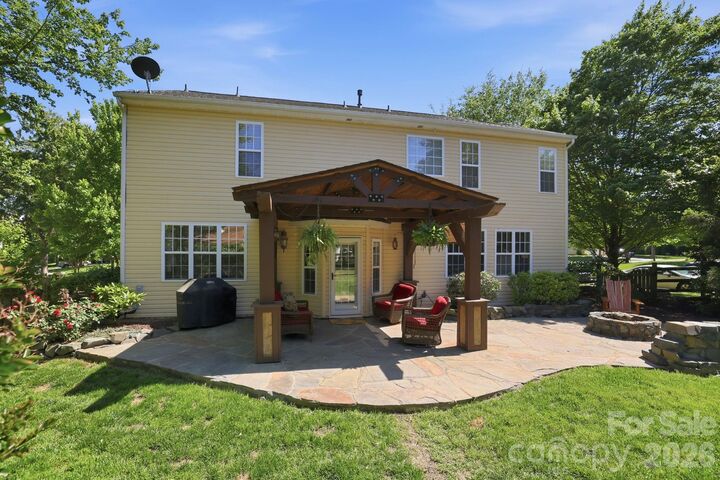 Property Photo: 9118 Spratt Lane NC 28173