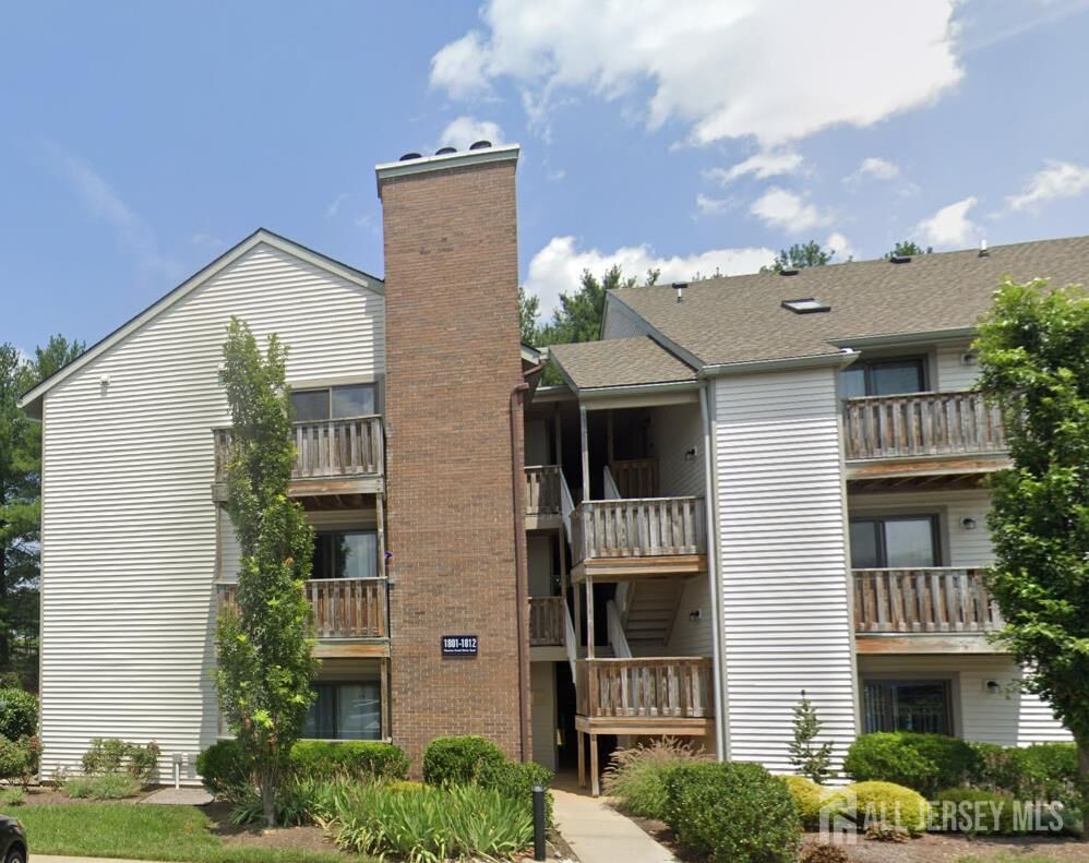 Property Photo:  1812 Ravens Crest Drive  NJ 08536 
