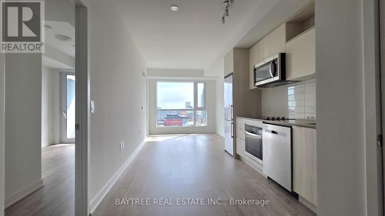 Property Photo:  70 Princess Street 1412 E  ON M5A 0X6 