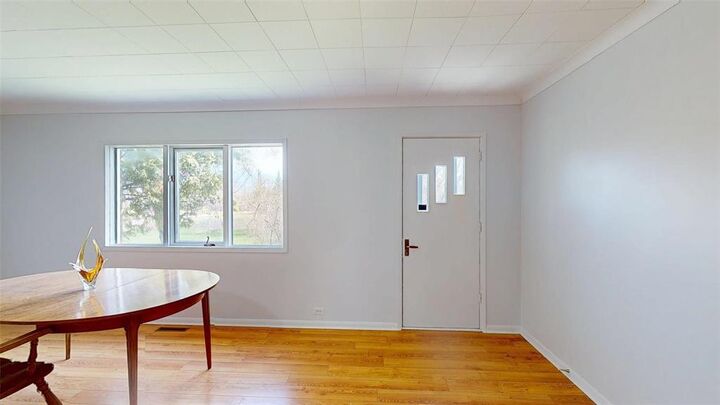 Property Photo:  10 First Avenue  MB R0C 1L0 