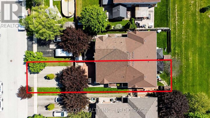 Property Photo:  20 B Brown Drive  ON L2S 3Z4 