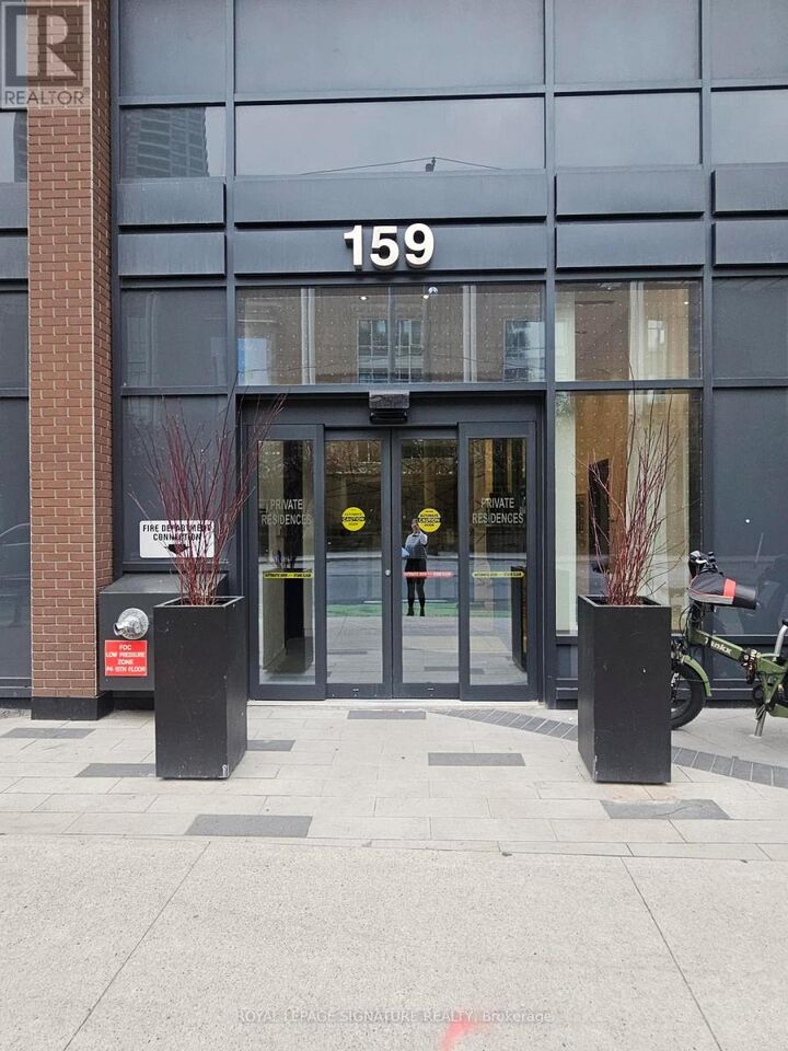 Property Photo:  159 Wellesley Street East 1209  ON M4Y 0H5 