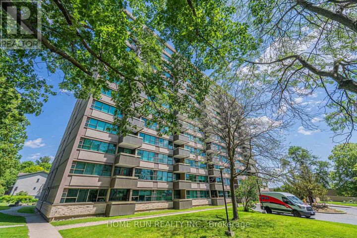 Property Photo: 555 Brittany Drive 1111 ON K1K 4C5