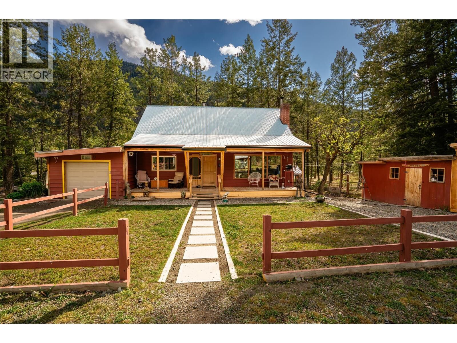 Property Photo: 6257 Highway 3 Other BC V0X 1K0