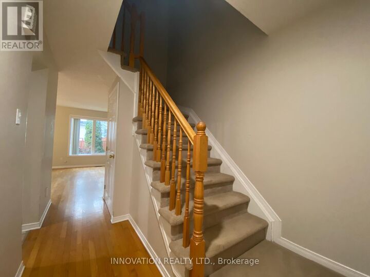Property Photo:  17 Santa Cruz Private  ON K1G 6M5 