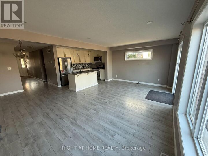 Property Photo:  133 Templewood Drive  ON N2R 1Y4 