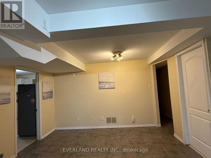 Property Photo:  156 Bristol Road Basement  ON L3Y 7W8 
