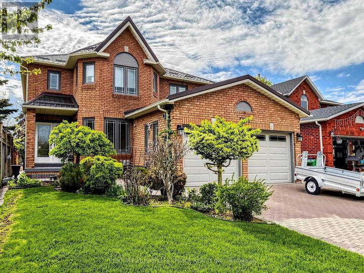 Property Photo:  5698 Colby Court  ON L5M 4S7 