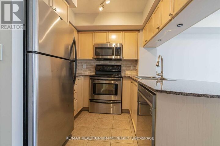 Property Photo: 4090 Living Arts Drive 2212 ON L5B 4M8