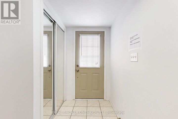 Property Photo:  3030 Breakwater Court 84  ON L5B 4N7 