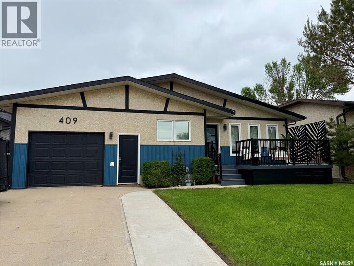 Property Photo:  409 Brooks Road  SK S4A 2P2 