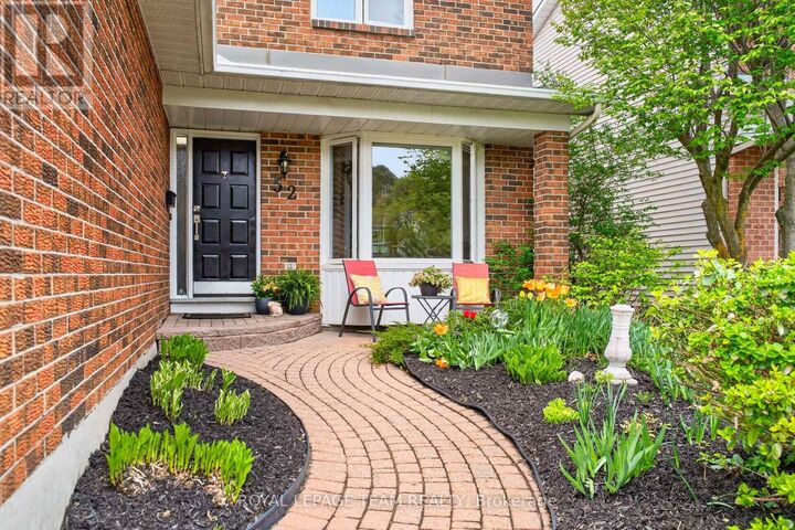 Property Photo:  52 Drainie Drive  ON K2L 3J9 