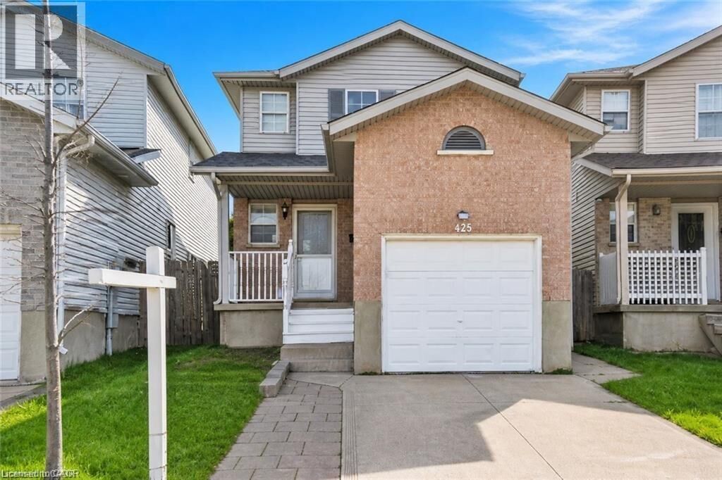 Property Photo:  425 Erinbrook Drive  ON N2E 3S4 