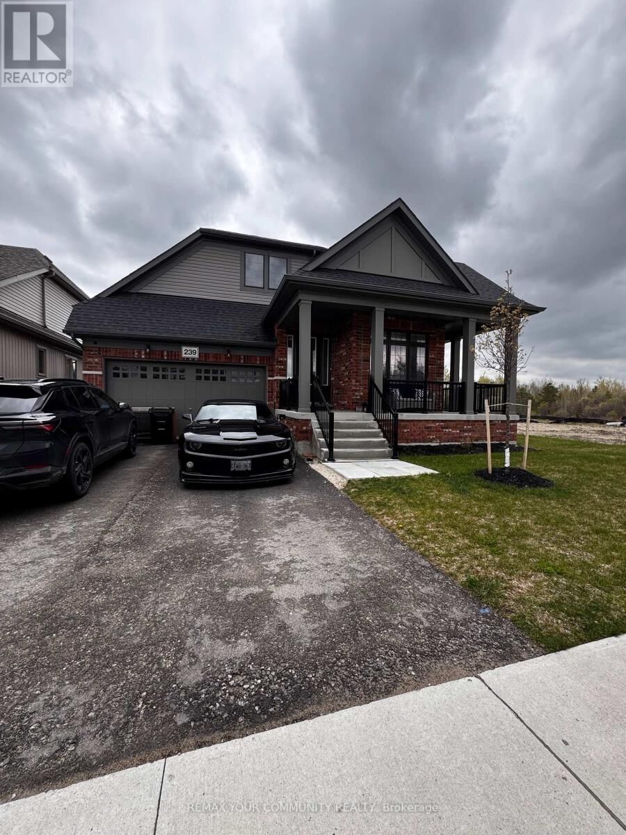 Property Photo:  239 Duncan Street Main  ON L0M 1S0 