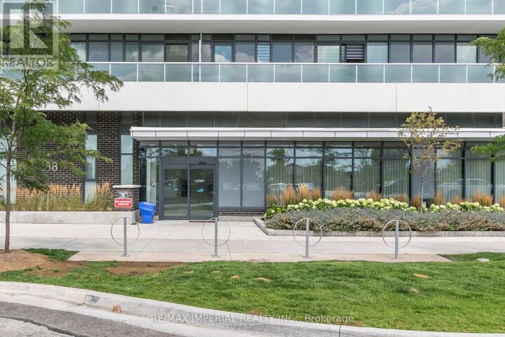 Property Photo:  188 Fairview Mall Drive 722  ON M2J 0H7 