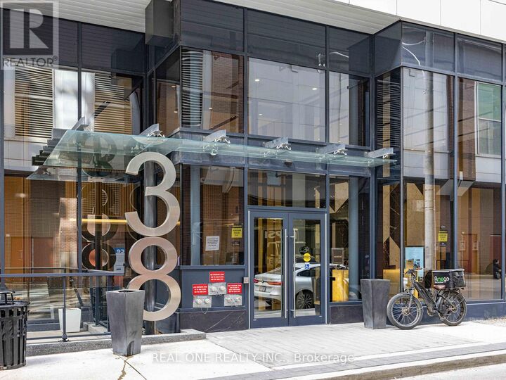 Property Photo:  38 Widmer Street 3501  ON M5V 0P7 