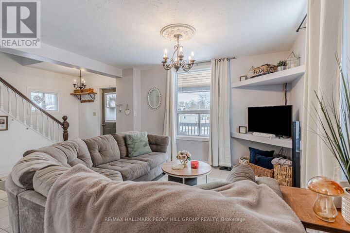 Property Photo: 408 Regent Street ON L3V 4C9