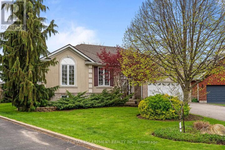 Property Photo:  16 Macpherson Drive  ON N3L 4B6 