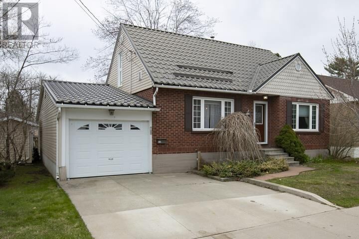 Property Photo:  72 Coulson Ave  ON P6A 3X5 