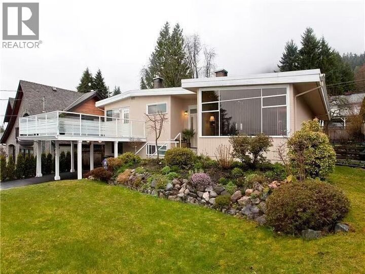 Property Photo:  676 Sylvan Avenue  BC V7R 2E9 