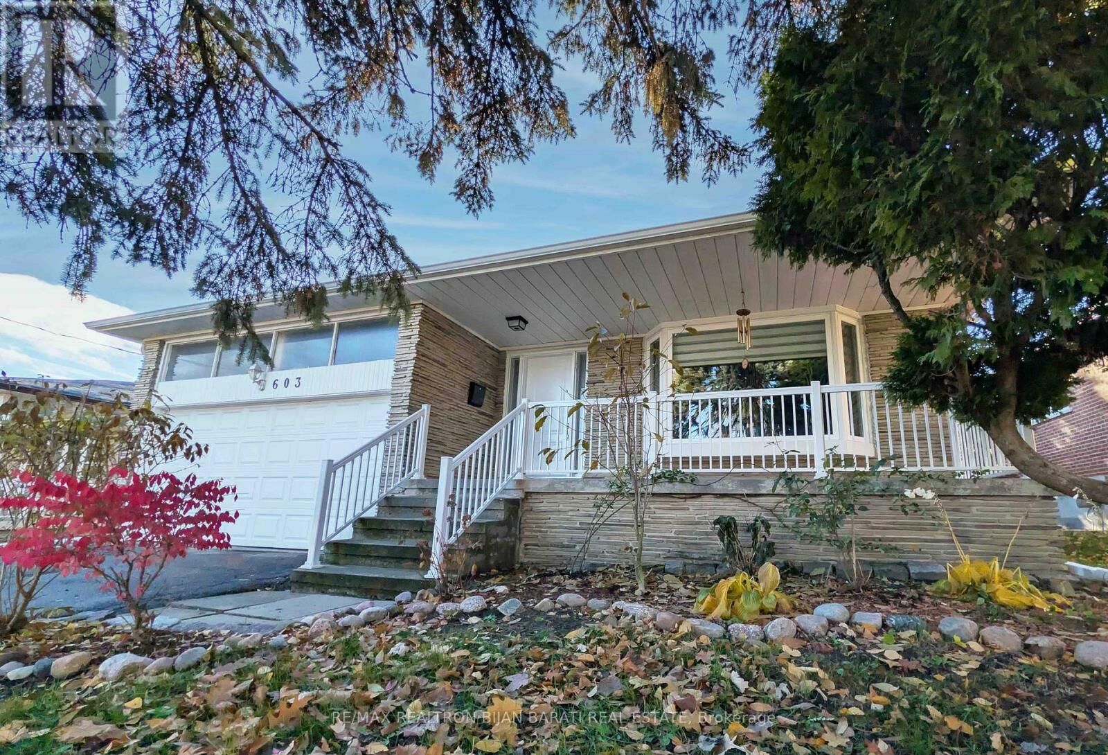 Property Photo:  603 Cummer Avenue  ON M2K 2M5 