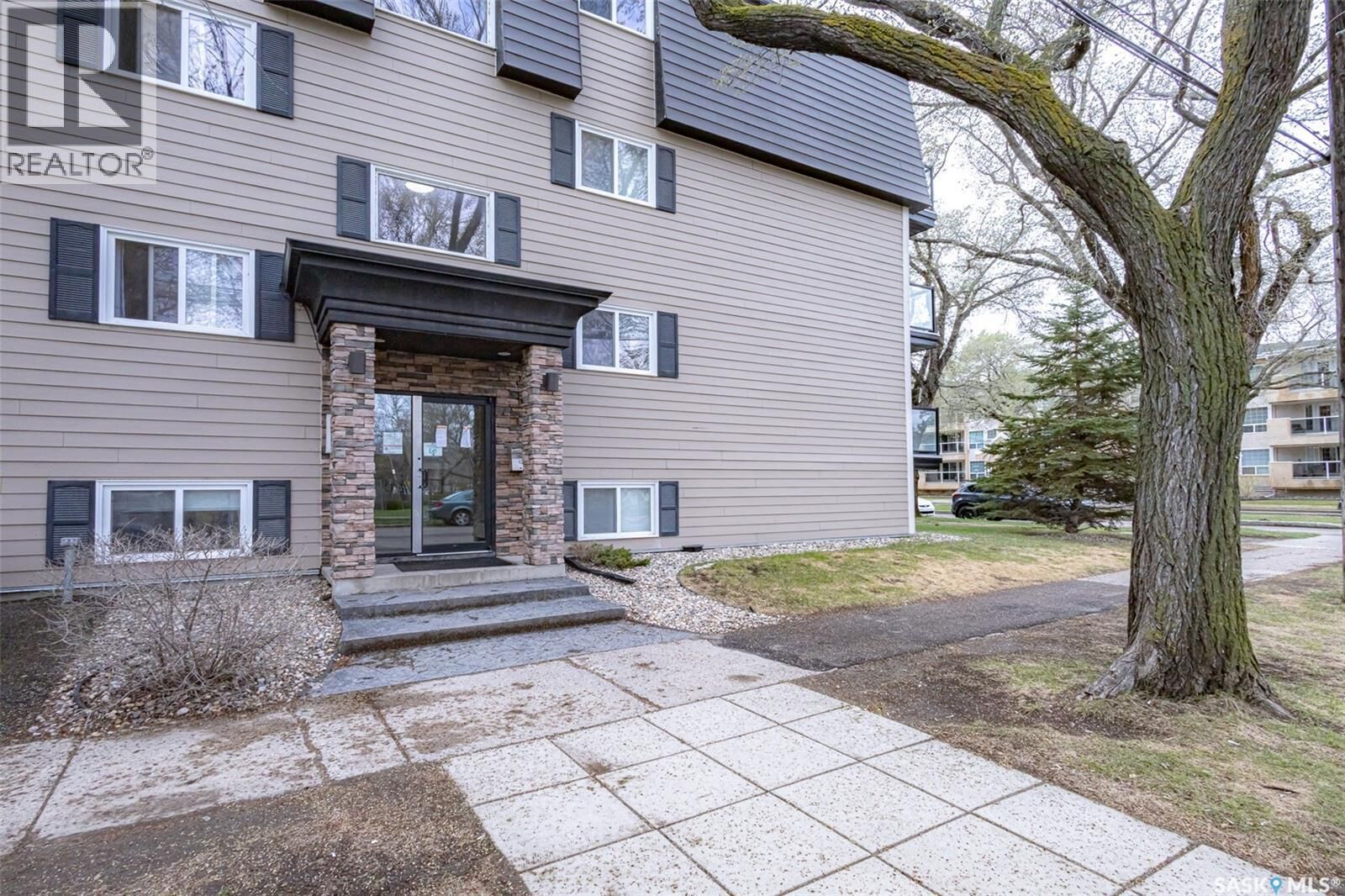 Property Photo:  18 1001 Lansdowne Avenue  SK S7H 2C2 