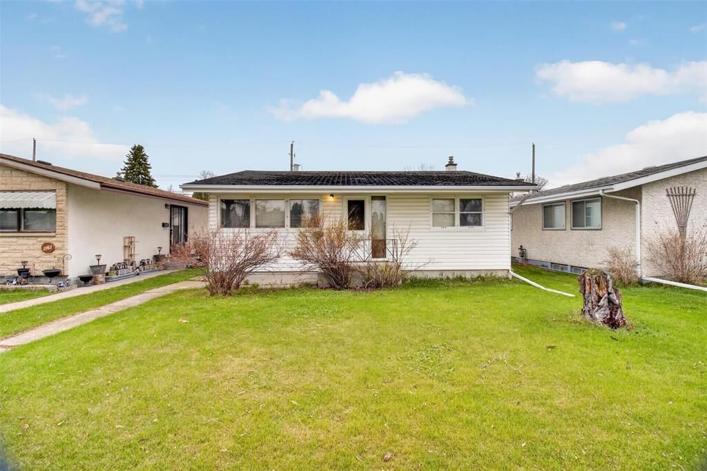Property Photo: 1157 Atlantic Avenue MB R2X 1L9