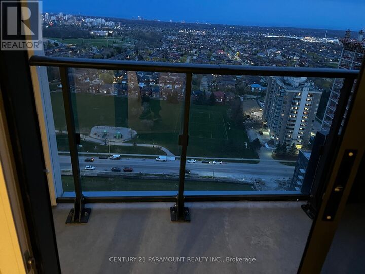 Property Photo: 448 Burnhamthorpe Road West 2209 ON L5B 0R4