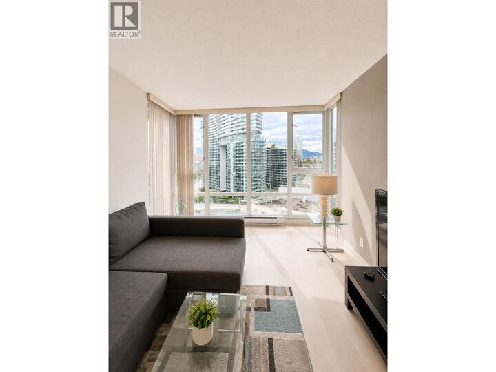 Property Photo: 1033 Marinaside 1802 BC V6Z 3A3
