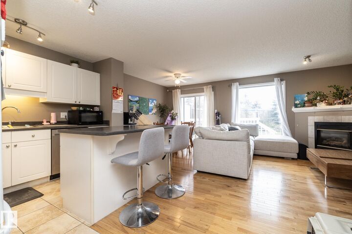 Property Photo: 9112 166 Avenue NW AB T5Z 3H5