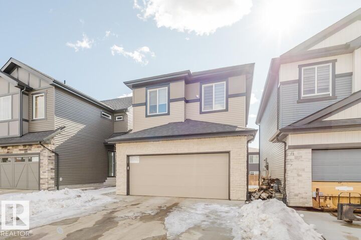 Property Photo:  6411 27 Avenue SW  AB T6X 1A3 