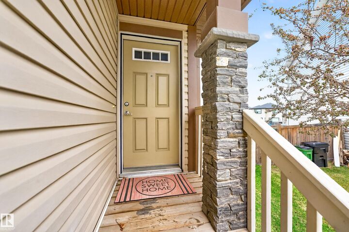 Property Photo:  4371 Annett Common SW  AB T6W 2V6 