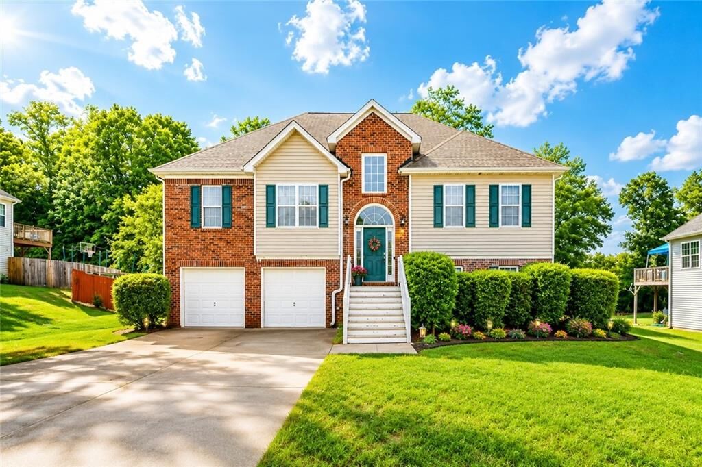 Property Photo:  247 Trailwood Gap  GA 30134 