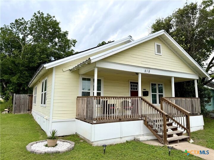 Property Photo:  818 S 6th Street  TX 76504 