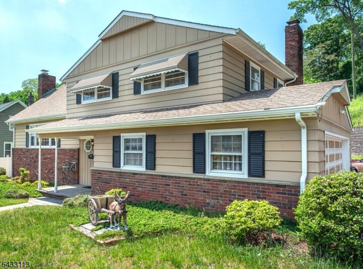 Property Photo: 437 Southside Ave NJ 07508