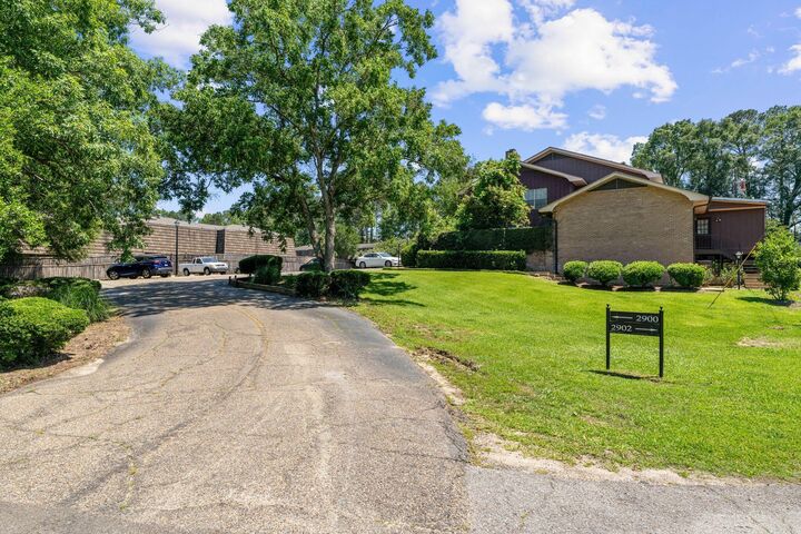 Property Photo:  2900 Lincoln #12 Rd.  MS 39402 