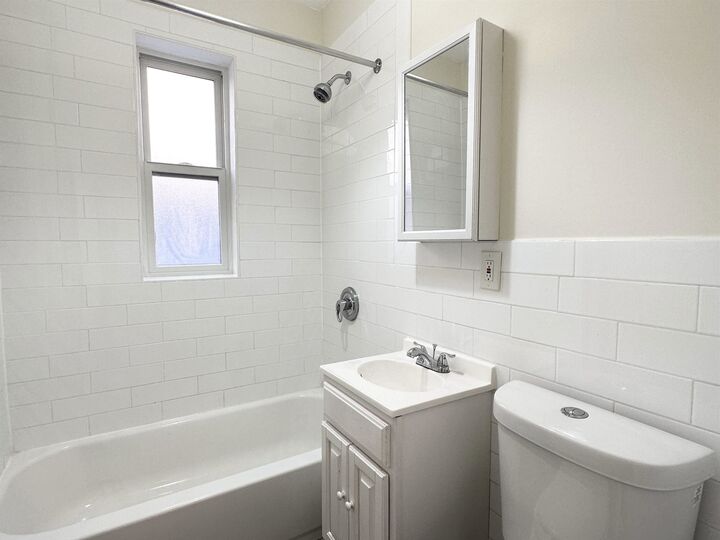 Property Photo:  160 Vroom St 41  NJ 07306 
