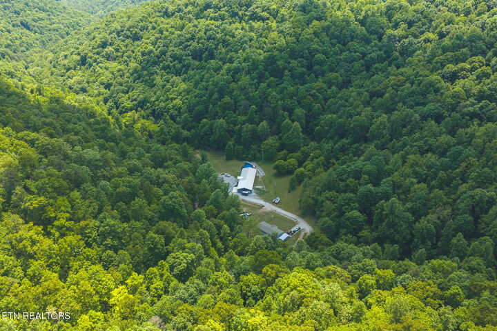 Property Photo:  622 Earls Hollow Rd  TN 37870 