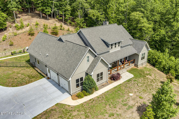 Property Photo:  752 Old Johnston Valley Rd  TN 37763 