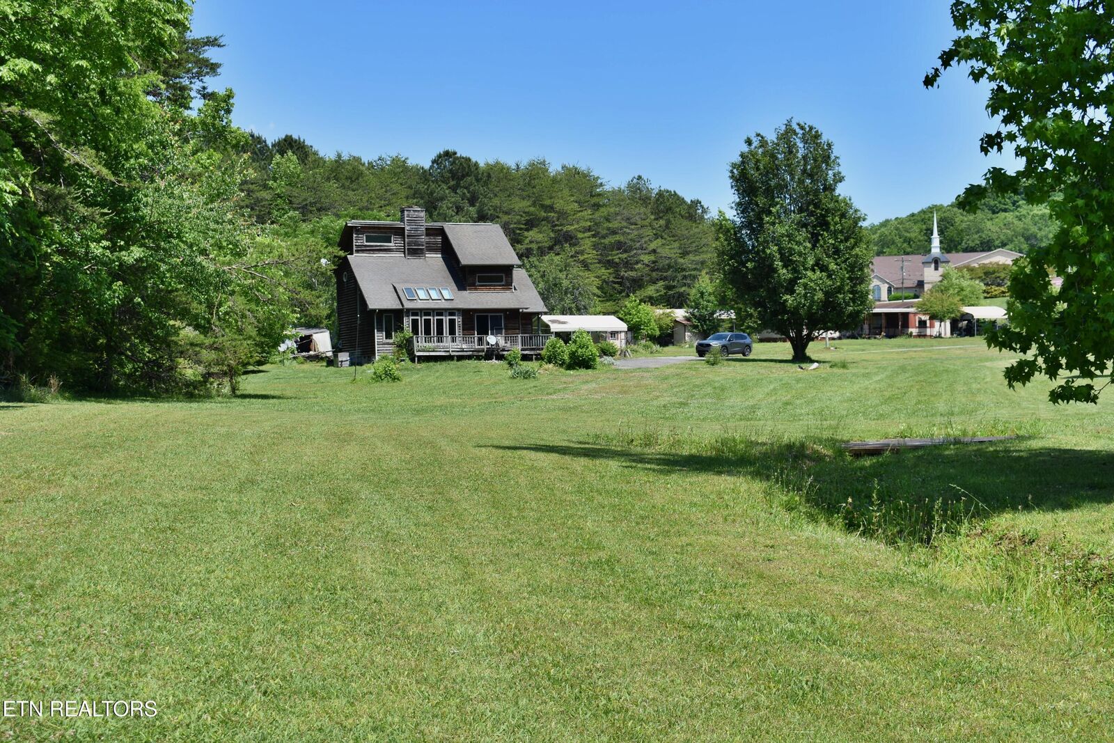 Property Photo: 3442 River Rd TN 37880