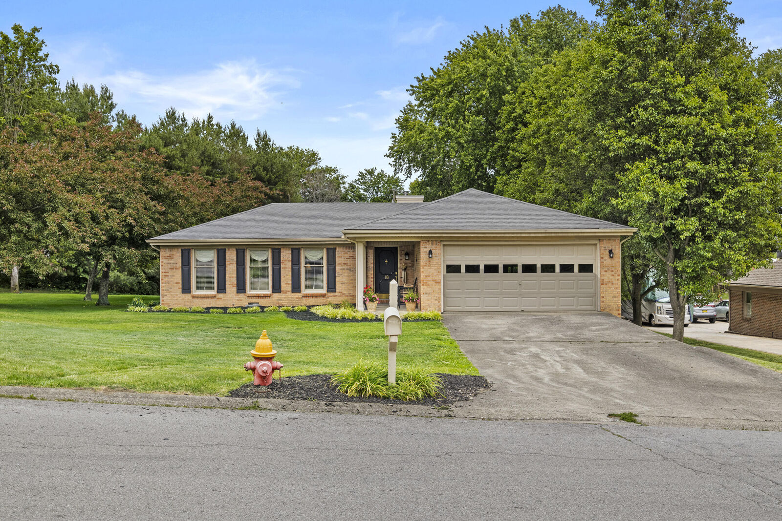 Property Photo: 18 Casa Landa Way KY 40391