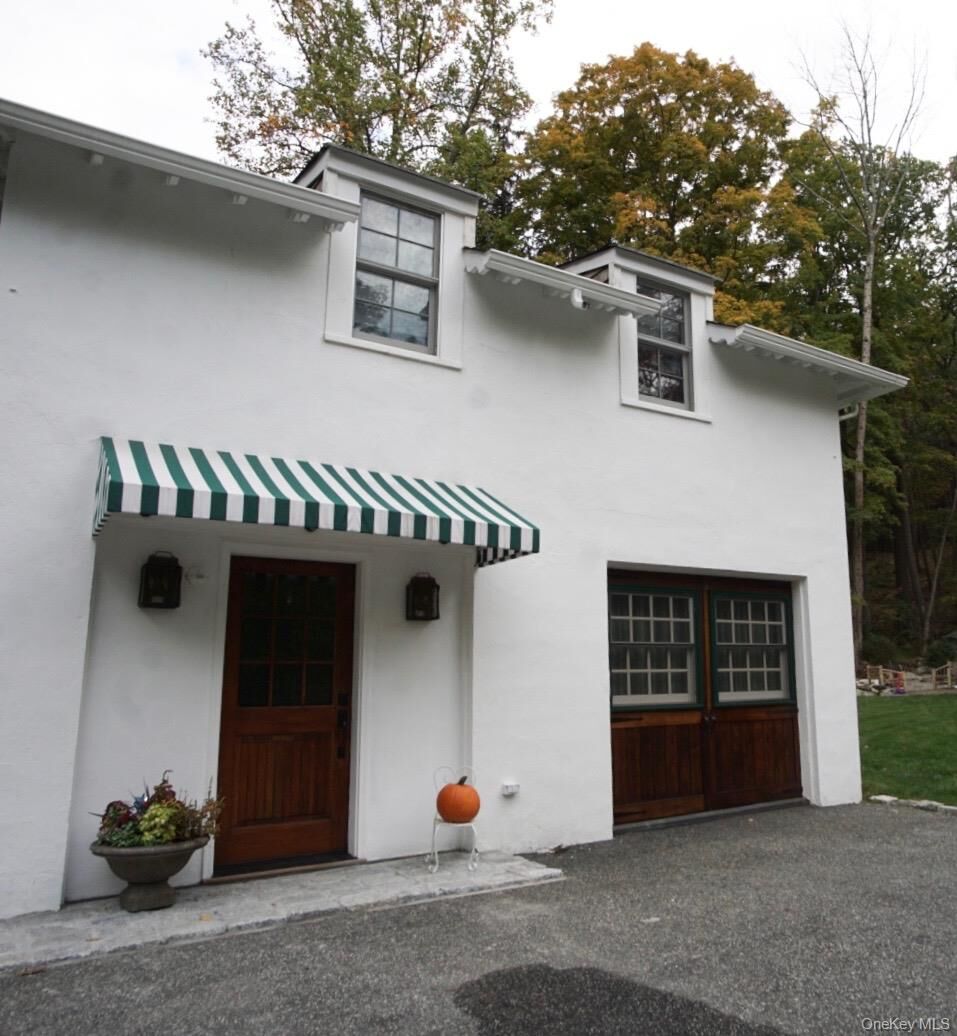 Property Photo:  20 Ridge Road  NY 10987 