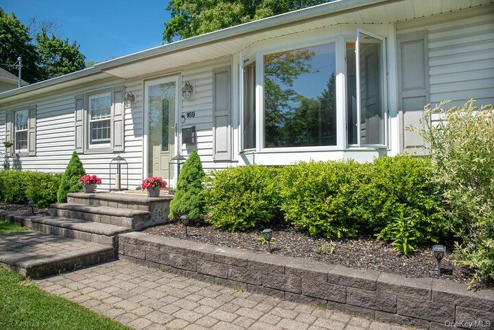 Property Photo:  169 N Magnolia Street  NY 10965 