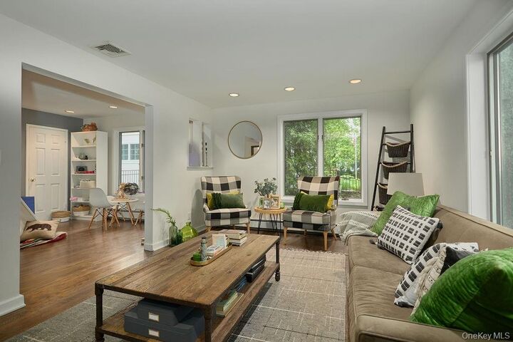 Property Photo:  45 Linwood Road  NY 10804 