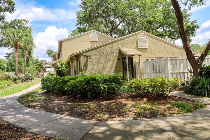 Property Photo:  7107 Hernando Court  FL 33615 